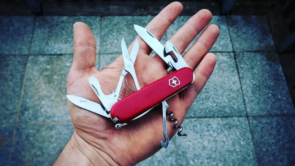victorninox climber gold